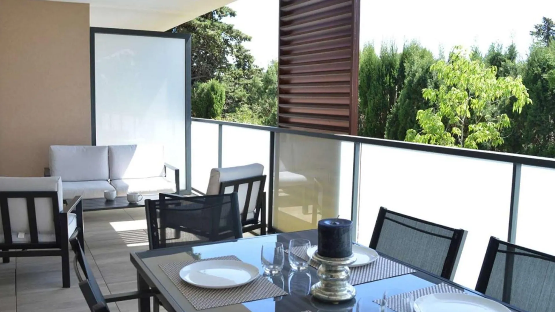 Appartement Neuf Climatise, Terrasse, Parking, Plage A Pied, Cavalaire-Sur-Mer - Fr-1-226B-106