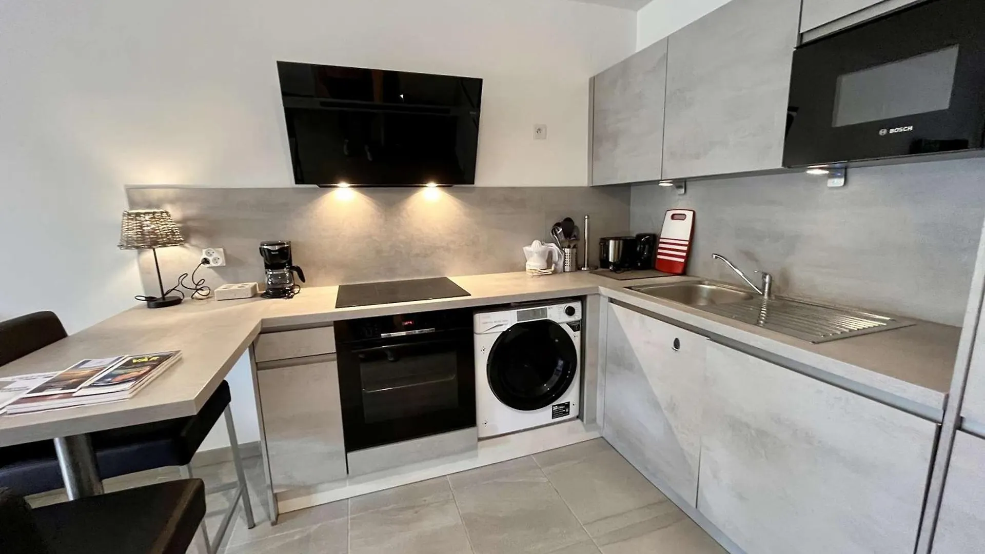 Apartment Appartement Neuf Climatise, Terrasse, Parking, Plage A Pied, Cavalaire-Sur-Mer - Fr-1-226B-106 Frankreich
